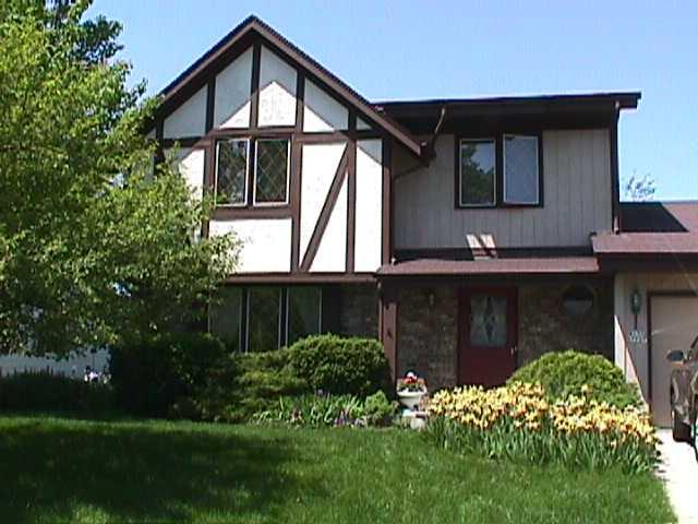 7707 N Countryside Dr., Menomonee Falls, WI 53051