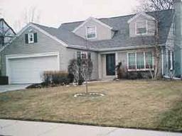 7222 W Wellauer Dr., Wauwatosa, WI 53213