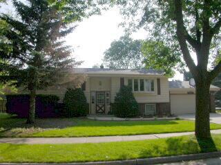 1505 Chapman Dr., Waukesha, WI 53189