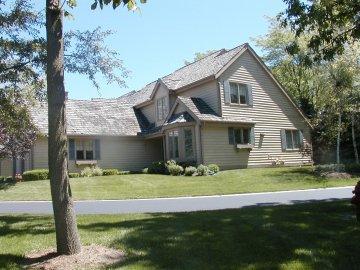 18675 St Andrew Ln #D, Brookfield, WI 53045
