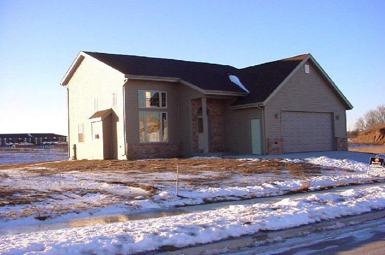 1310 Lily Ave, West Bend, WI 53090