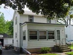 1021 Beechwood Ave., Waukesha, WI 53186