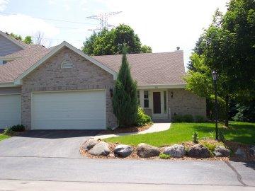 1901 N Springbrook #D, Waukesha, WI 53186