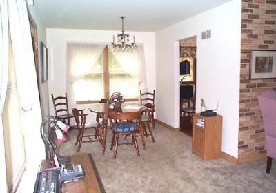 3258 N Mayfair Rd, Wauwatosa, WI 53222