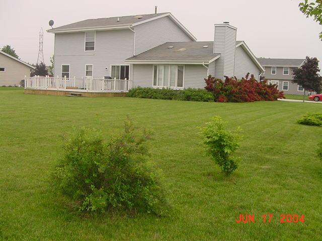 9000 S Leah Ln., Oak Creek, WI 53154