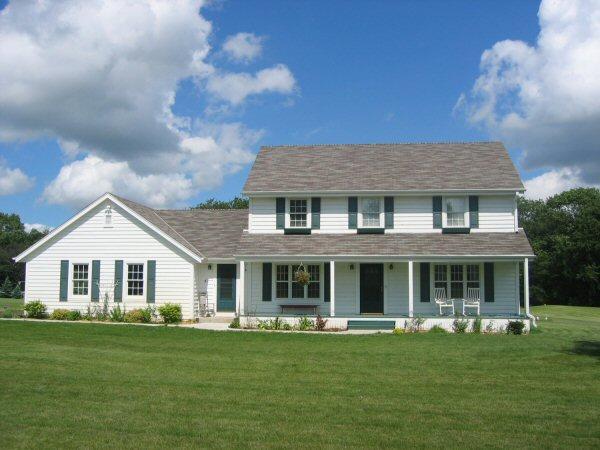 8570 S Rustic View Ln., Mukwonago, WI 53149