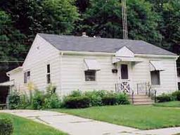 2829 Eisenhower, Racine, WI 53405