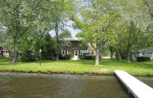 3013 Sylvester Dr., Delafield, WI 53029