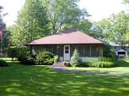 440 Wahl Ave., Mukwonago, WI 53149
