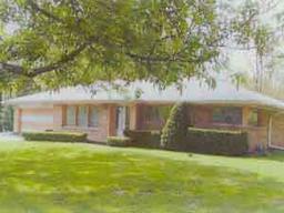 N50W16343 Maple Crest Ln., Menomonee Falls, WI 53051