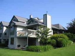 939 Bay View, Mukwonago, WI 53149