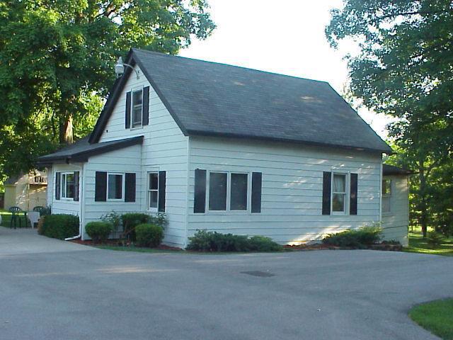 3355 W Acre Ave, Franklin, WI 53132