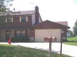 613 Brasted Pl., Waukesha, WI 53186