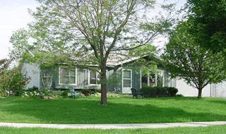 608 Lilac Ln., West Bend, WI 53095