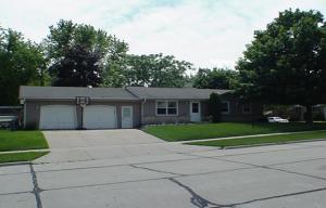 2007 Deerfield, West Bend, WI 53090