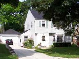 507 N 113th St., Wauwatosa, WI 53226
