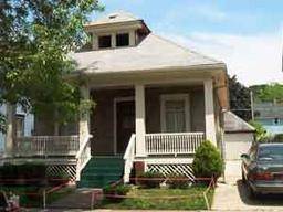 1835 Villa St, Racine, WI 53403