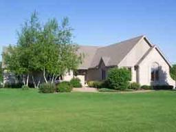 733 Charolais Dr, Slinger, WI 53086