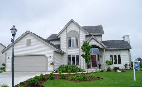 625 Mary Knoll Ln., Watertown, WI 53098