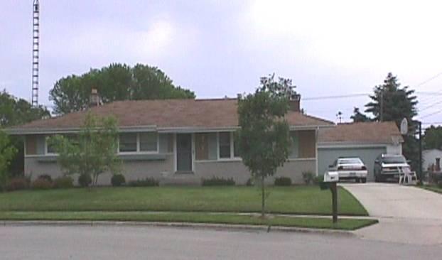 1616 Viola Cir, Port Washington, WI 53074