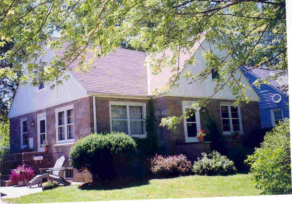 11617 Parnell Ave., Hales Corners, WI 53130
