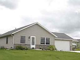 2515 Antoinette Tr., Caledonia, WI 53108
