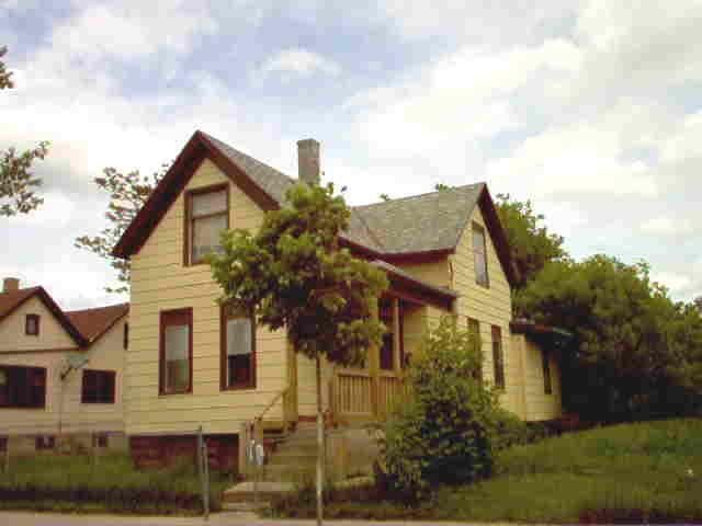 1916 N 19th St., Milwaukee, WI 53205