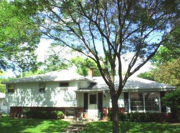 2208 N 104th St., Wauwatosa, WI 53226