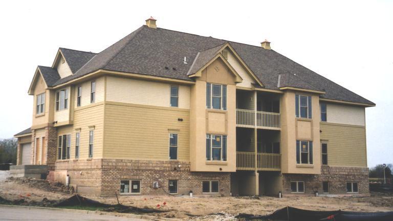 8629 S Deerwood Ln., Franklin, WI 53132