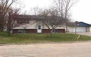 1606 Cliffview Dr., Holmen, WI 54636