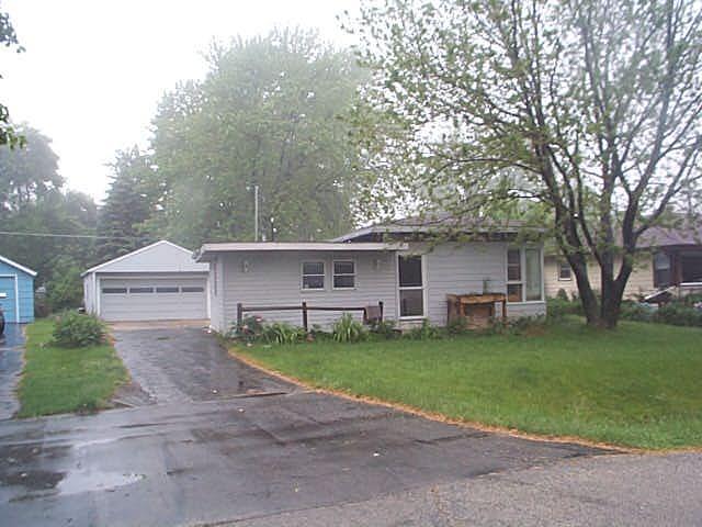 7432 Paul Bunyon Rd., Caledonia, WI 53402