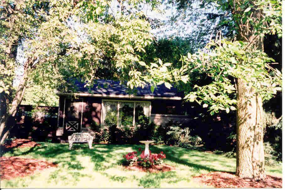 6183 N Wampum Dr., Menomonee Falls, WI 53051