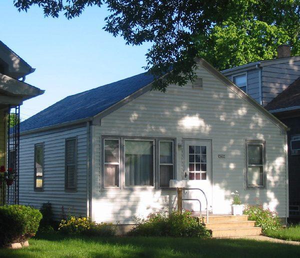 3427 S California St, Milwaukee, WI 53207