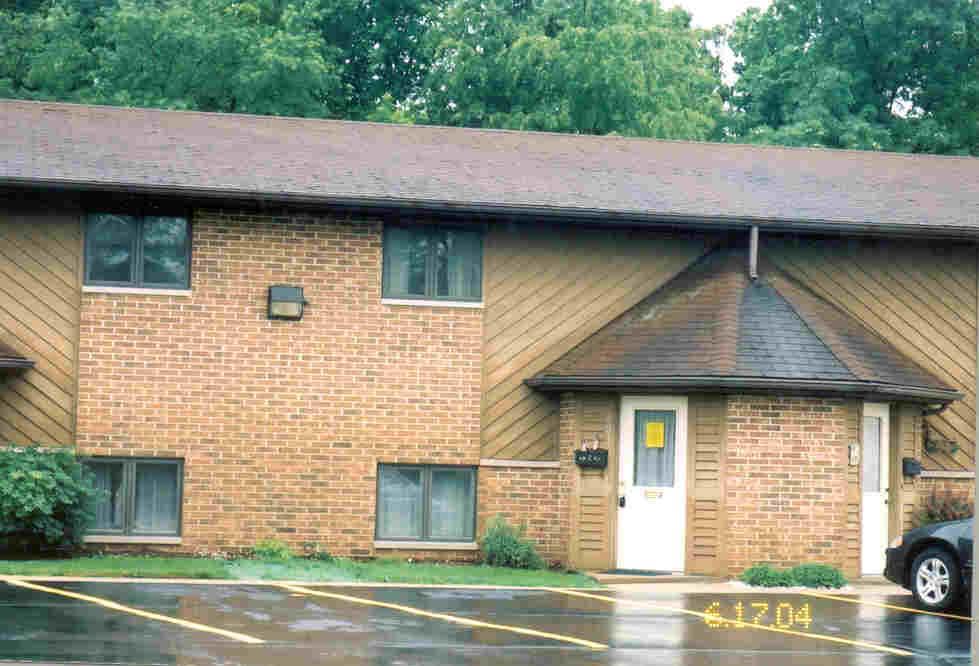 637 Meadow Ln., Burlington, WI 53105