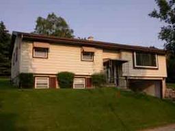 119 N Grandview Blvd, Waukesha, WI 53188
