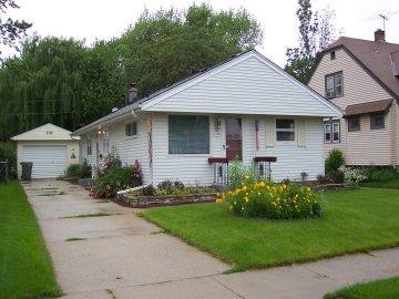4119 S Quincy Ave., Milwaukee, WI 53207
