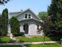 346 S 23rd St, La Crosse, WI 54601