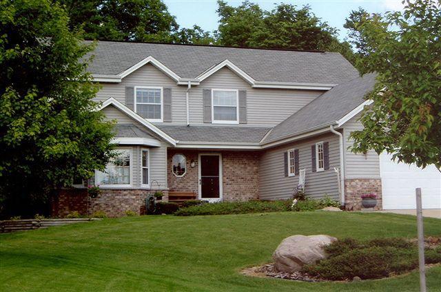 4110 W Carpenter Ave., Greenfield, WI 53221