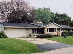 2306 W Rochelle Ave., Glendale, WI 53209
