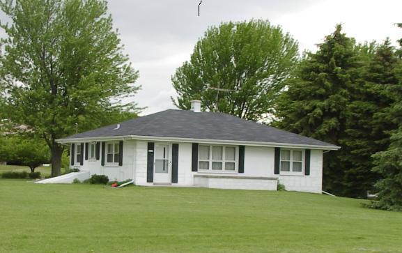 2927 Cty I, Saukville, WI 53080