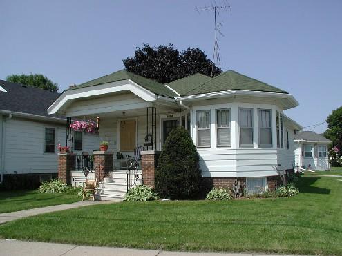 2824 Douglas Ave., Racine, WI 53402