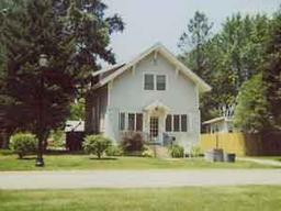 322 N Broad St, Elkhorn, WI 53121