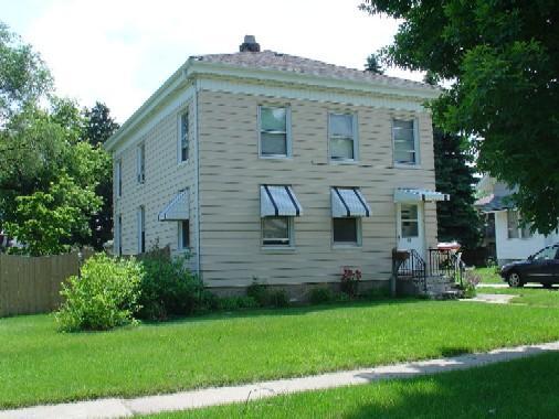 919 48th St, Kenosha, WI 53140