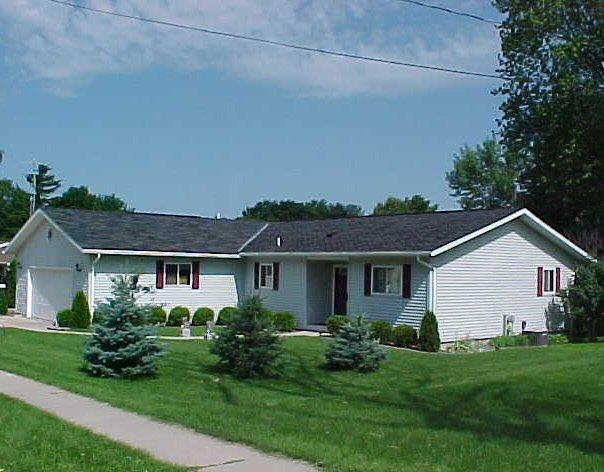 818 E Maple St., Horicon, WI 53032