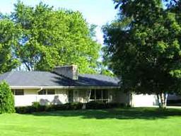 1825 Fairhaven, Elm Grove, WI 53122