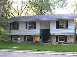 660 E Madison St., Oconomowoc, WI 53066