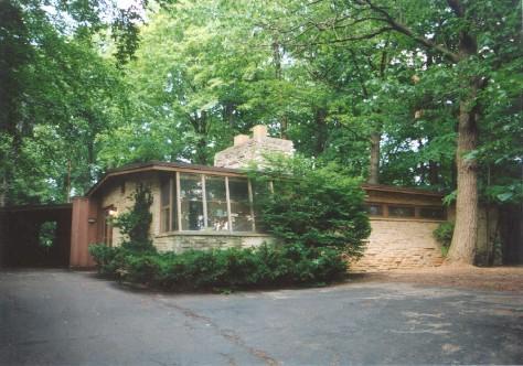 2308 W Green Tree Rd., Glendale, WI 53209