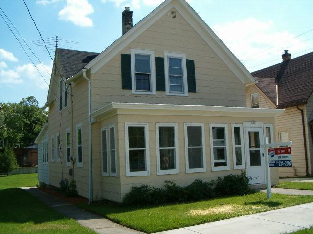 227 W Chestnut St., Port Washington, WI 53074