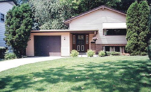 3453 S 93rd St., Milwaukee, WI 53227