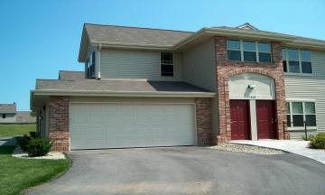 1018 E Woodview Ct. #2, Slinger, WI 53086
